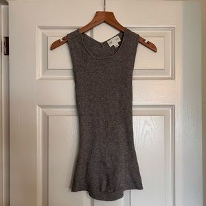 Francesca’s Collections Gray sweater rubbed tank size Large